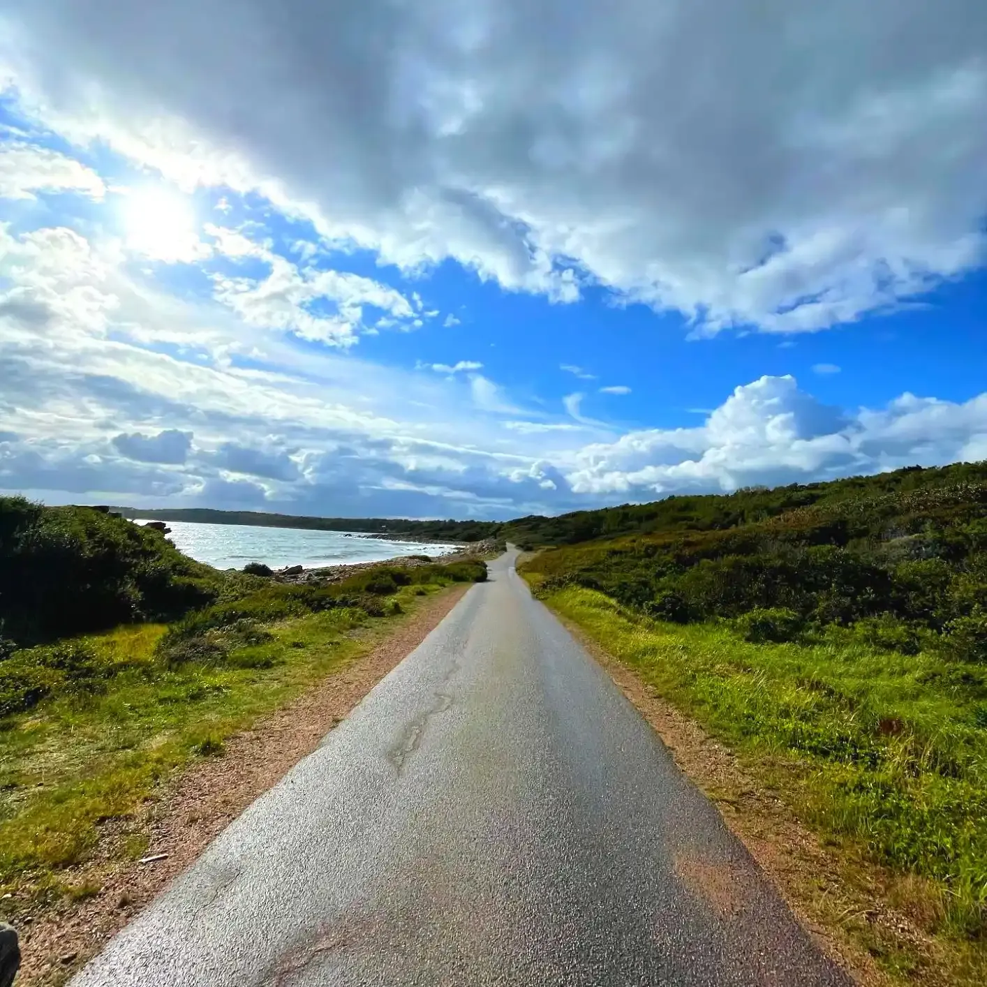 Vacker väg nära havet, Eketånga Trail.