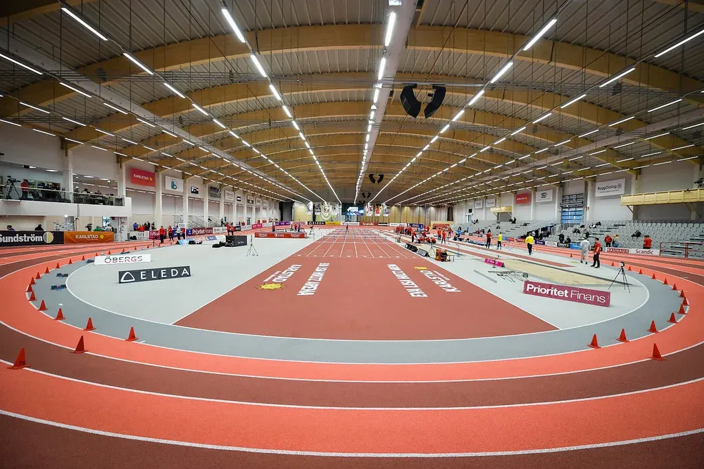 Inomhus löparbana på Eva Lisa Holtz arena i Karlstad.