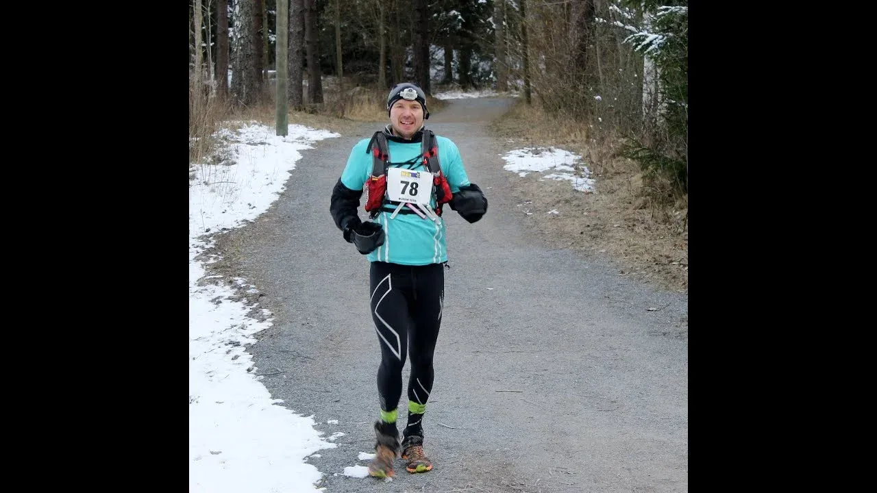 Löpare i Ursvik Ultra terränglopp.